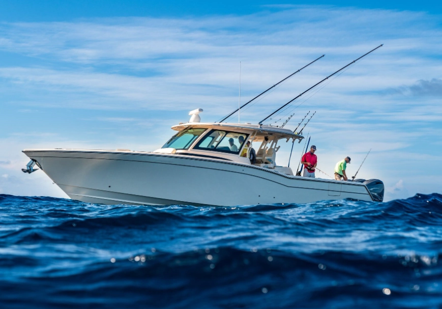 aluminum vs fiberglass fishing boat