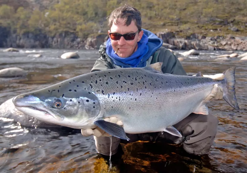 when is salmon fishing season