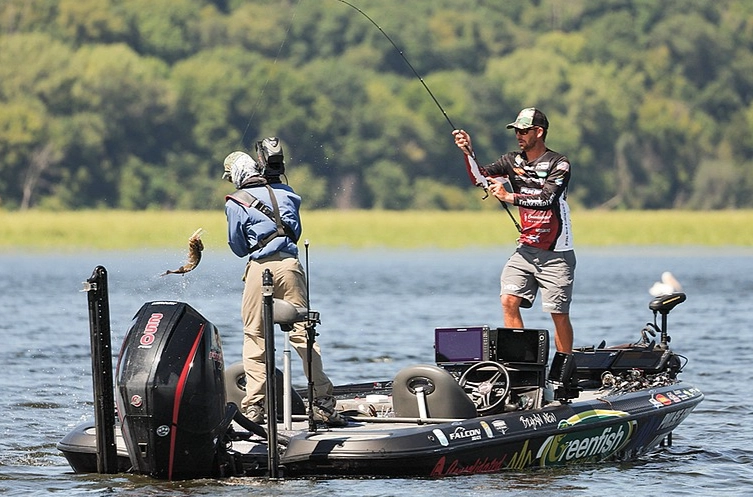 bass fishing tournament tips