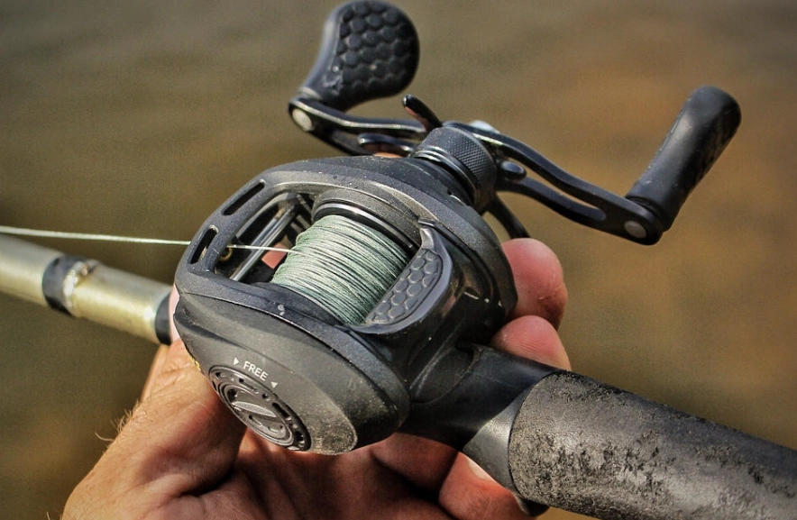 how to choose a bass fishing reel how to choose a bass fishing reel